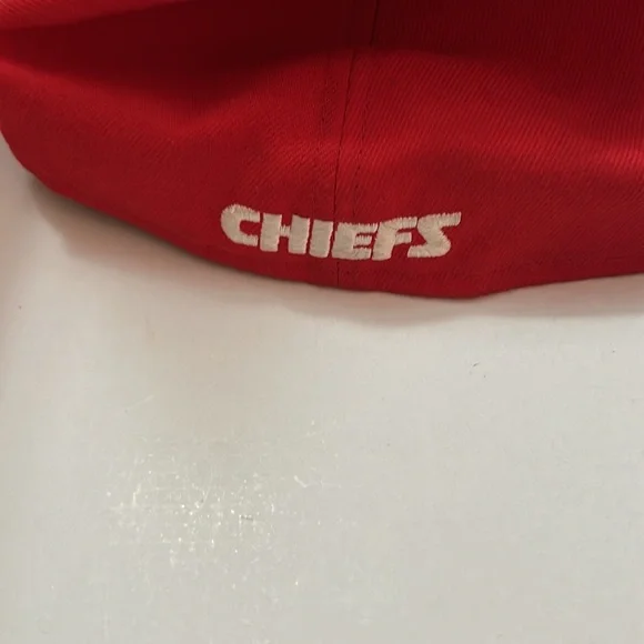 Kansas City Chiefs Baseball Cap
Size 7 1/2 - Picture 2 of 7